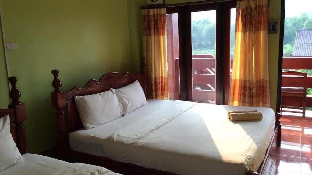 Vang Vieng Mountain View Hotel ภายนอก รูปภาพ