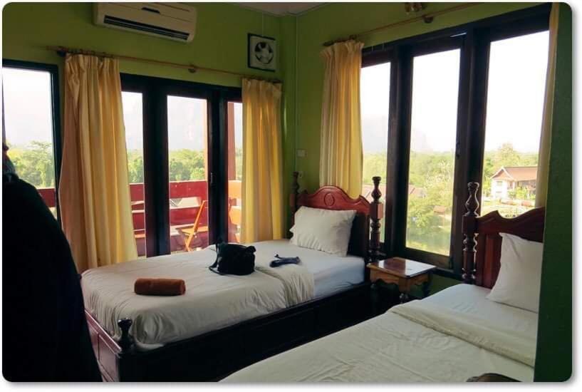 Vang Vieng Mountain View Hotel ภายนอก รูปภาพ